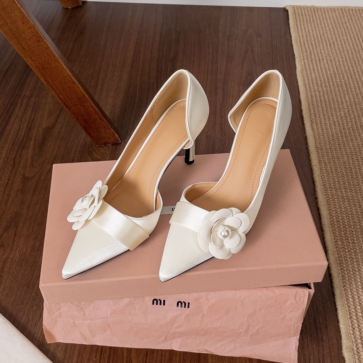 Women Formal Wear On Sale - Satin Spitze Stiletto-Pumps für Damen mit
