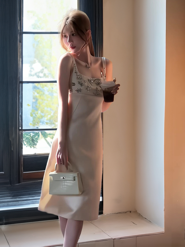 Women Luxury Formal Wear - Elegantes, aufwendig gearbeitetes Satin-Abendkleid, trägerloses Luxuskleid